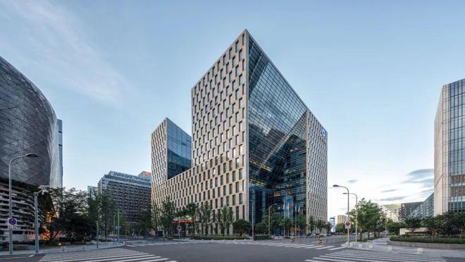 聚焦主责主业推进高质量发展！建设银行中报藏了哪些核心信息？