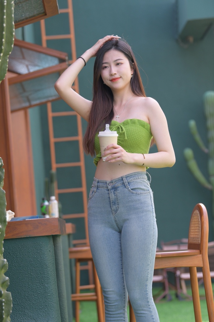 打扑克去掉马赛克还原图片软件